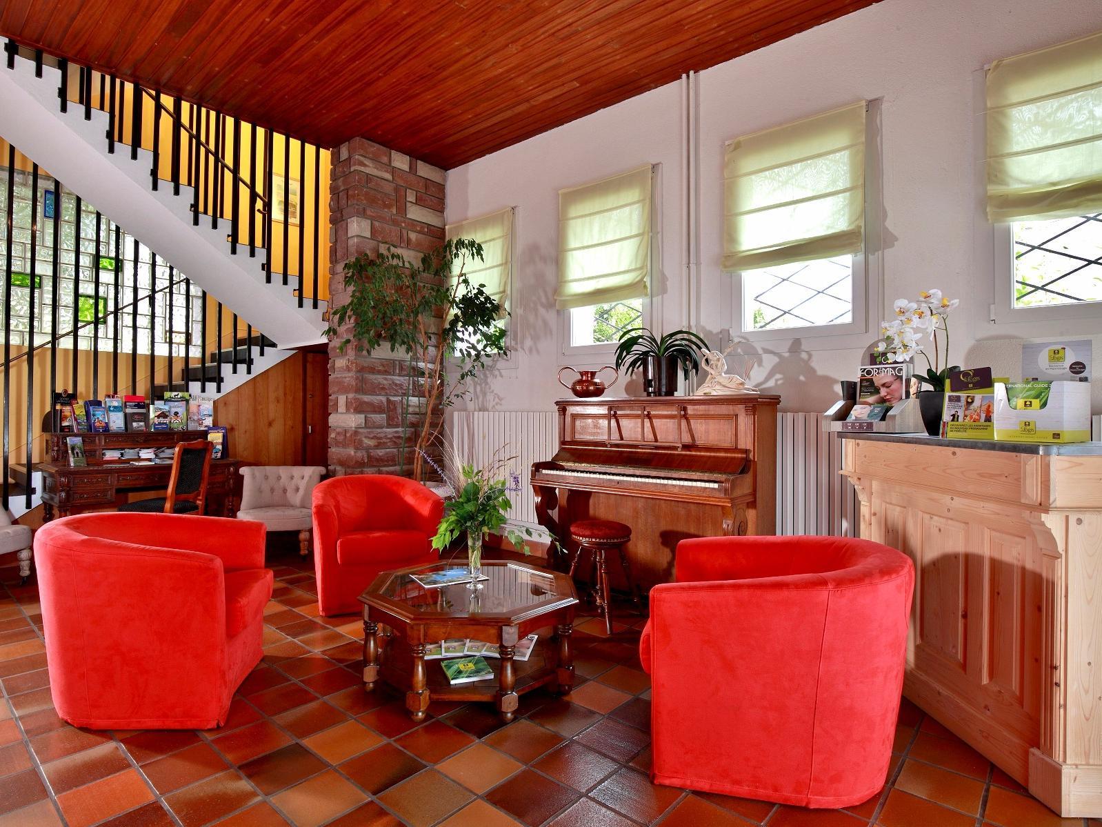 Logis Hotel & Restaurant Des Lacs Celles-sur-Plaine Zewnętrze zdjęcie